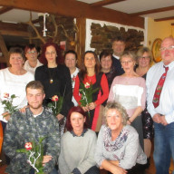 Das sind wir speziell für Kinder ausgebildeten Ehrenamtlichen Hospizhelfer/innen